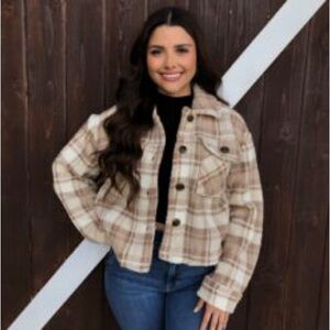 Ashley By 26 International Plaid Beige Cropped Jacket